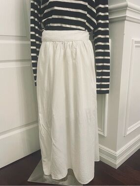 Lily Morgan Elegant White Gathered Waist Flowing Maxi Skirt